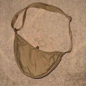 Uniqlo Round Mini Shoulder Bag